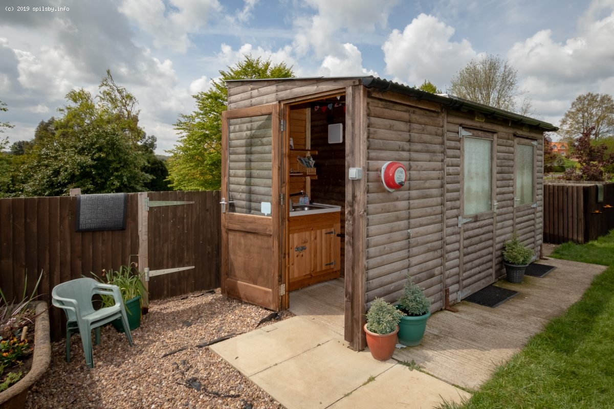 Furze Hill House Farm Caravan Site Spilsby, Lincolnshire